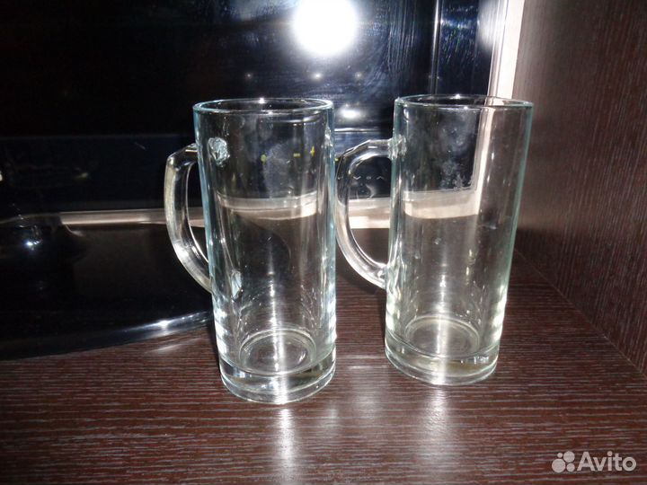 Тарелки, кружки для пива, стаканы
