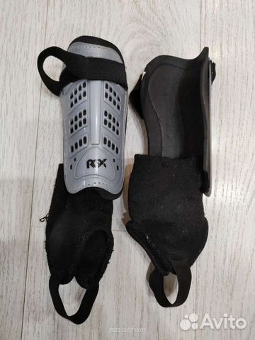 Защита голени футбольные детские