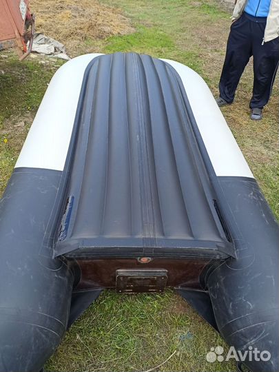 Лодка Ривьера 3200 нднд