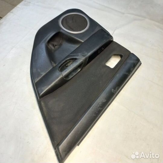 Обшивка двери задняя правая Mazda 3 BK