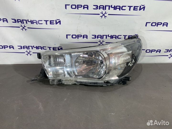 Фара Левая Toyota Hilux 2015-2020