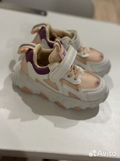 Кроссовки 23 размер