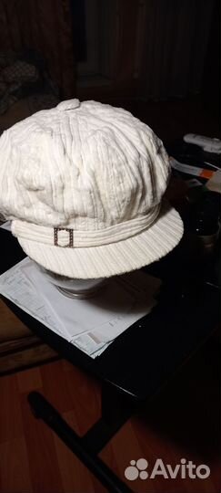 Головные уборы женские