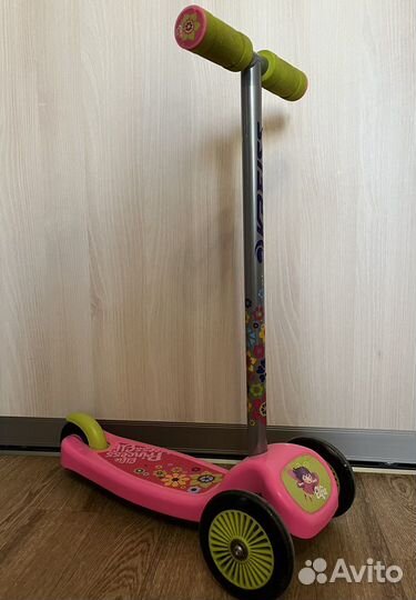 Самокат трёхколёсный 