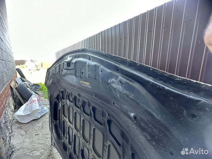 Капот камри v70