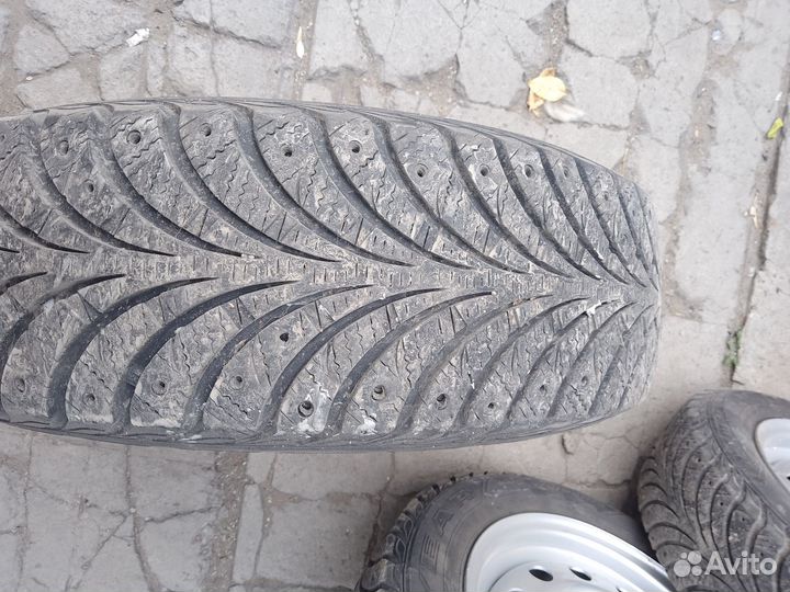 Goodyear UltraGrip Extreme 175/65 R14