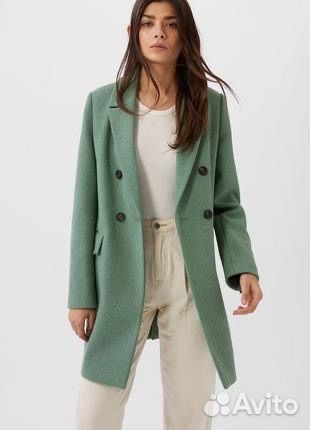 Пальто Stradivarius