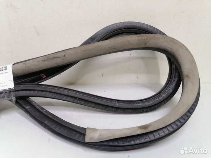 Уплотнитель проема двери задний правый Volkswagen