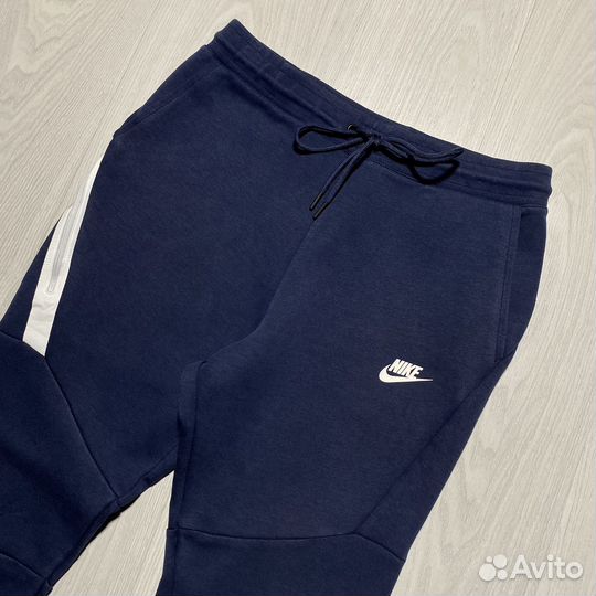 Спортивные штаны Nike