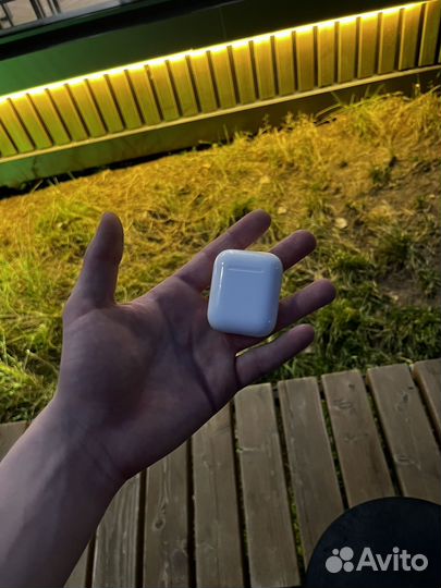 Airpods 2