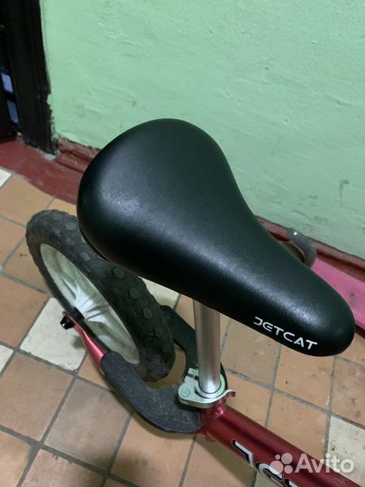 Беговел jetcat