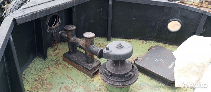 Маломерное буксирное судно. Теплоход 