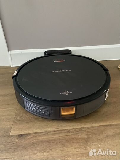 Робот пылесос redmond rv r650s