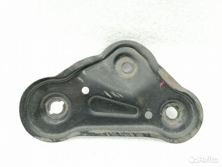 Кронштейн подрамника передний левый Kia Optima JF