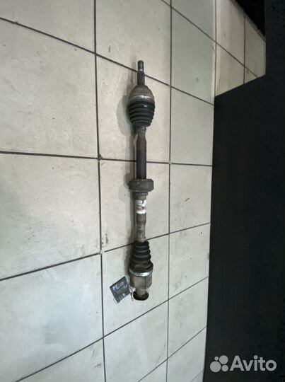 Лада Ларгус привод правый