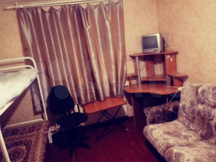 Комната 18 м² в 8-к., 6/9 эт.