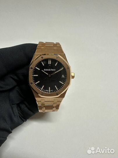 Часы Audemars Piguet 15500OR.OO.1220OR.01