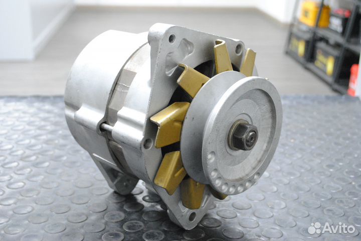 Генератор Урал, ЗИЛ-130, ЗИЛ-131, Паз 14В 90А