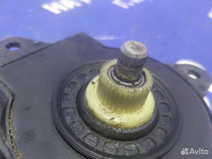 Моторчик стеклоподъемника Ford Fusion хэтчбек 2004