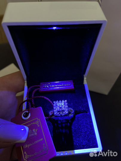 Кольцо бриллиант