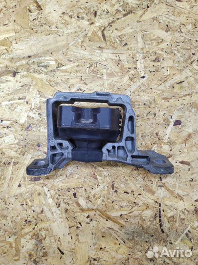 Правая подушка двигателя Ford focus 2 C-max 1.8