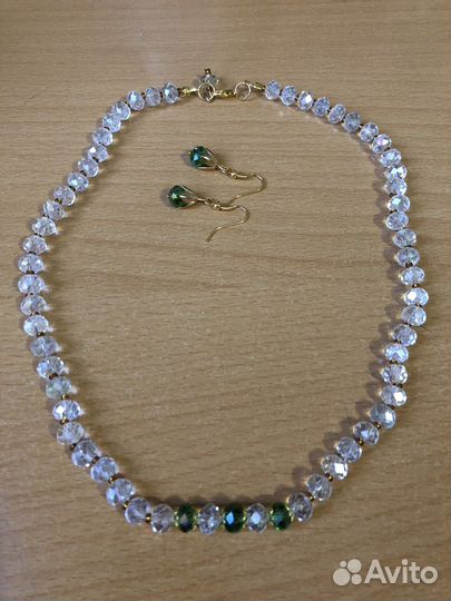 Колье ожерелье