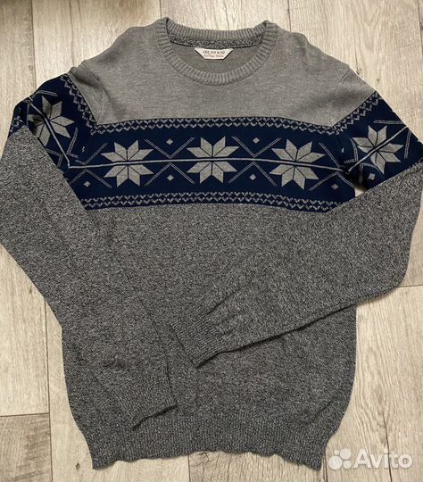 Свитер новый