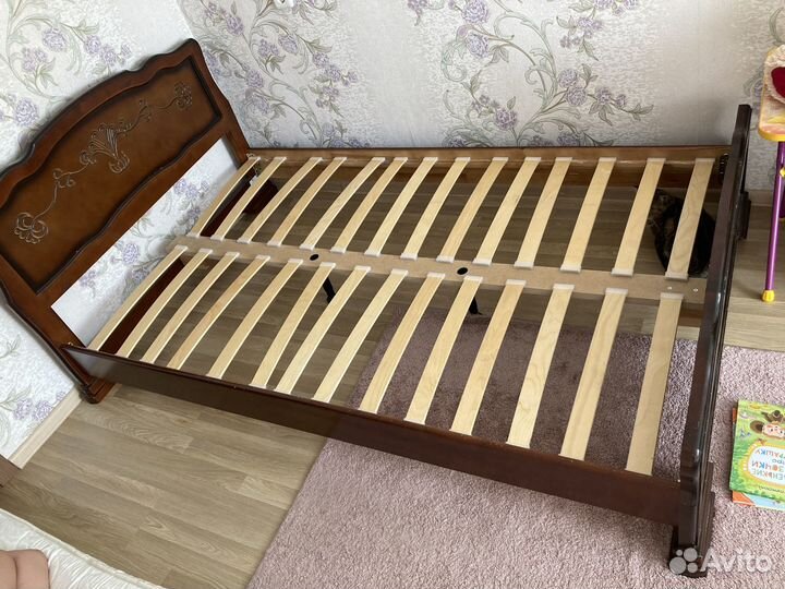 Продам кровать