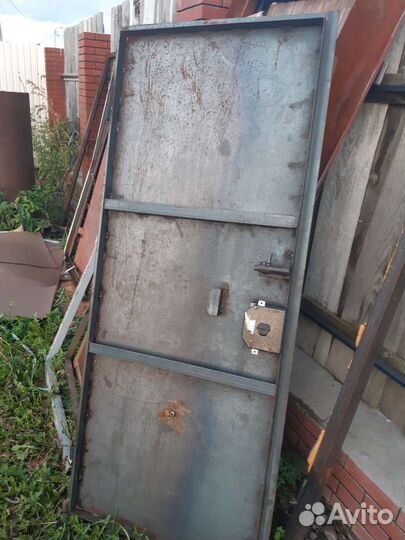Дверь б у
