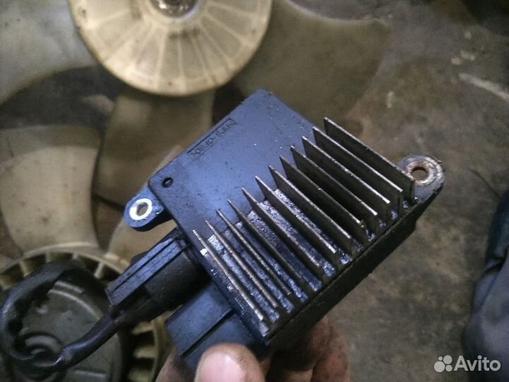 Вентилятор охлаждения Mazda cx-7 2008 го