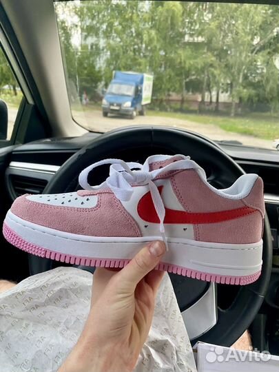 Кроссовки Nike Air Force 1 Valentine’s Day