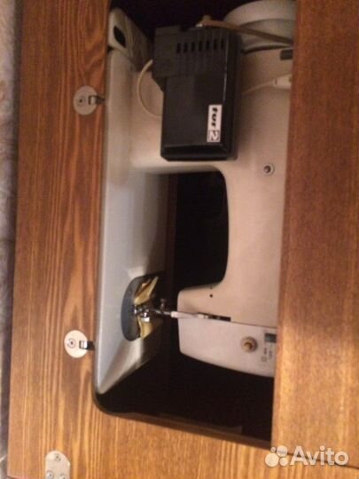 Швейная машина Чайка 143
