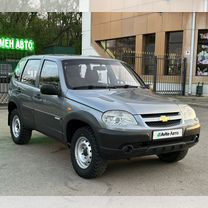 Chevrolet Niva 1.7 MT, 2015, 84 562 км, с пробегом, цена 675 000 руб.