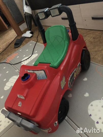 Машинка толокар