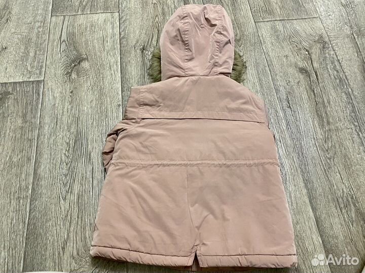 Парка для девочки zara 98р