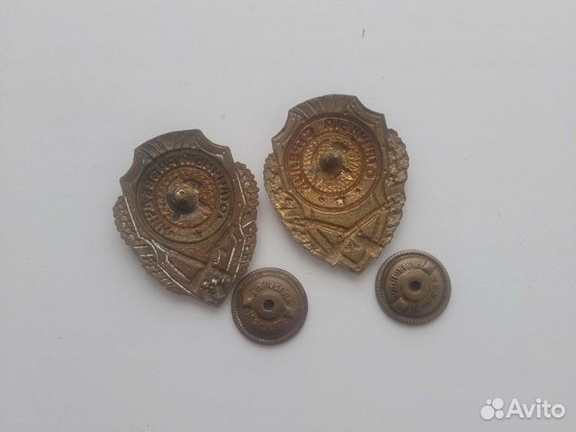 Тяжелые значки СССР