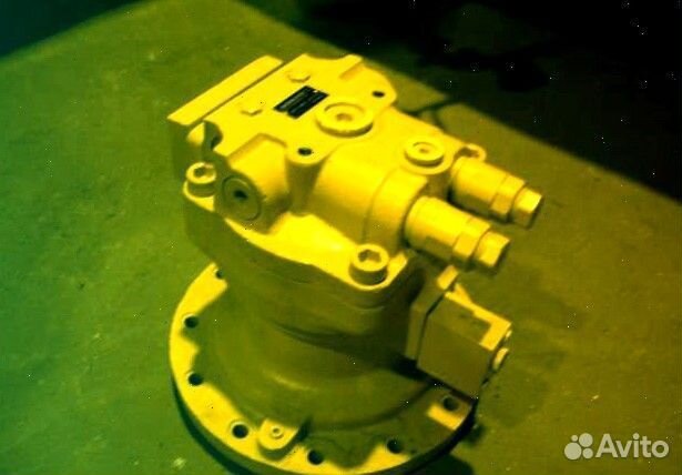 Robex 240LC-3 Гидромотор 31NB-11150