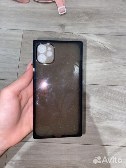 Чехол на iPhone 11