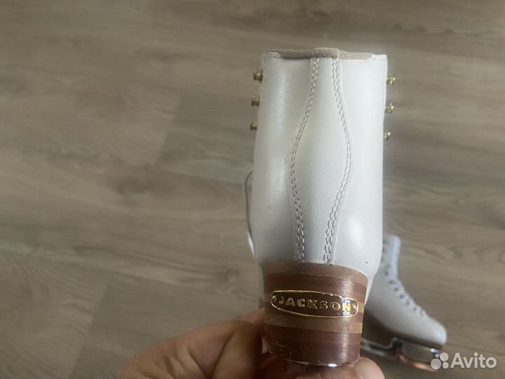 Коньки jackson elle