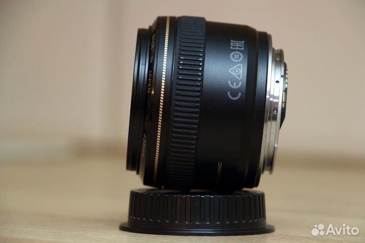 Canon EF 28mm f/1.8 USM