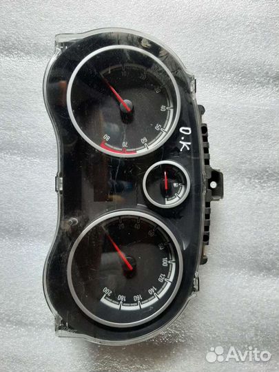 Опель Корса D панель приборов
