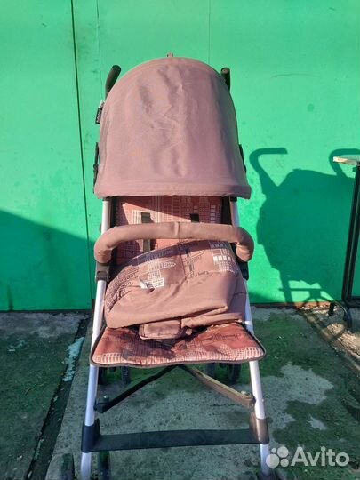 Прогулочная коляска трость