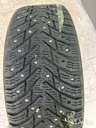 Nokian Tyres Hakkapeliitta 8 185/60 R15 88T