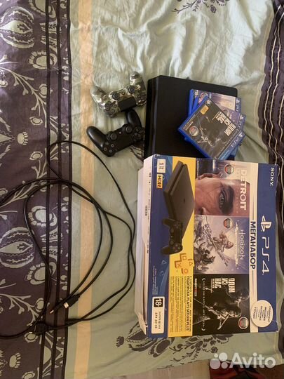 Sony PS4 slim 1tb