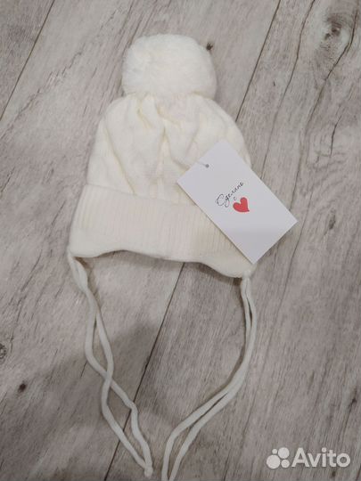 Шапка для девочки новая