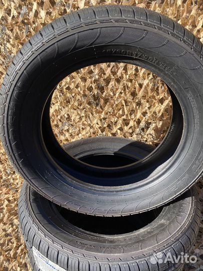 Marshal Crugen KL21 215/60 R17 96H