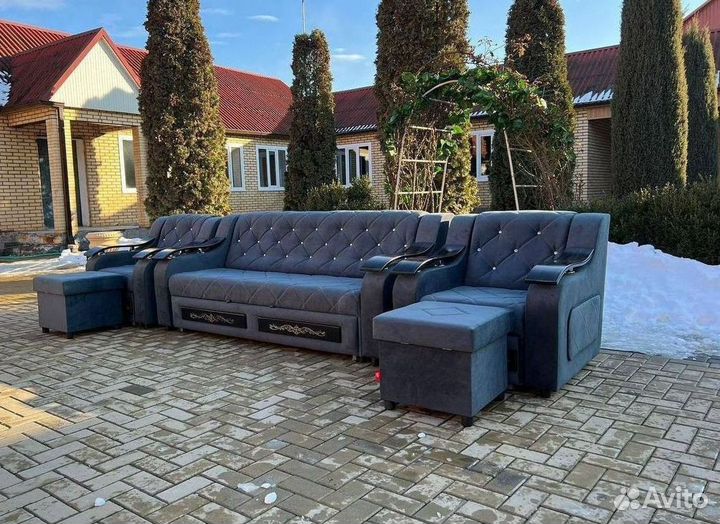 Диван в офис