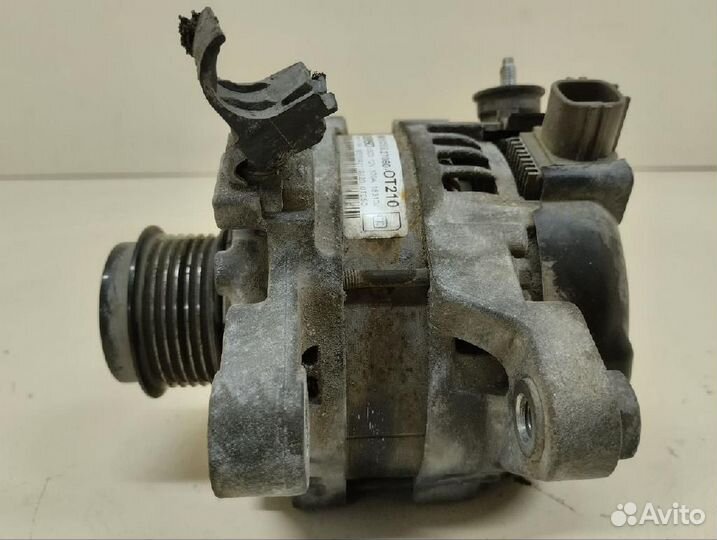 Генератор Toyota Corolla