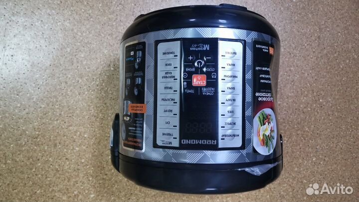 Мультиварка redmond RMK-M271, вмятина