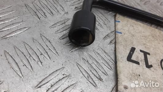 Ключ колесный peugeot 307 (8SE10VP01)